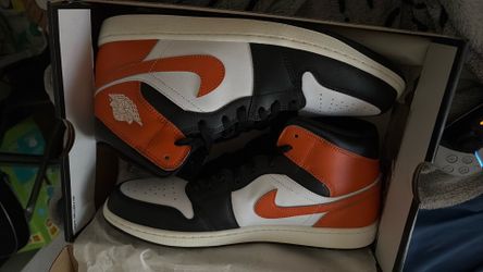Nike Air Jordan 1 Mid