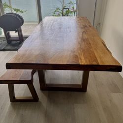 Dining Table  & 4 Free Chairs ( Leather) 