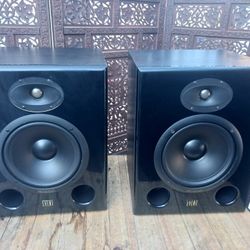 EVENT Studio Precission Powered  Speakers