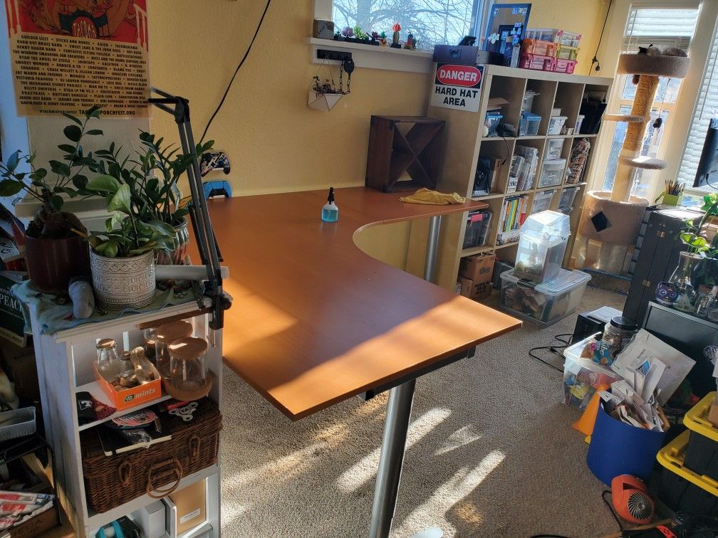 L SHAPED IKEA DESK