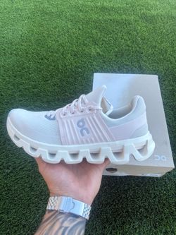 Women On Running Cloudswift Sneakers