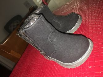 Girl boots size 3c