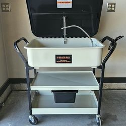 Never Used.20 Gallon Solvent tank Black Bull Mobile Parts Washer