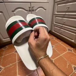 Men’s Gucci Slides 