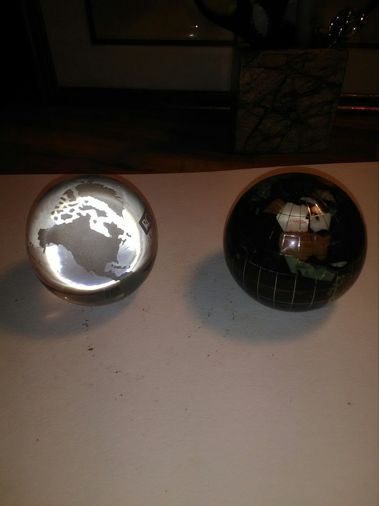 2 Planet earth 3.5 in. Round paper weights