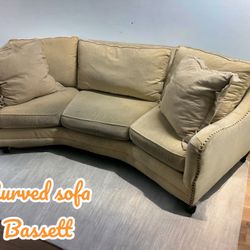 Curved Sofa 🛋️ Beige 