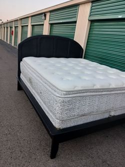 CAL KING BED FRAME WITH BOX AND MATTRESS