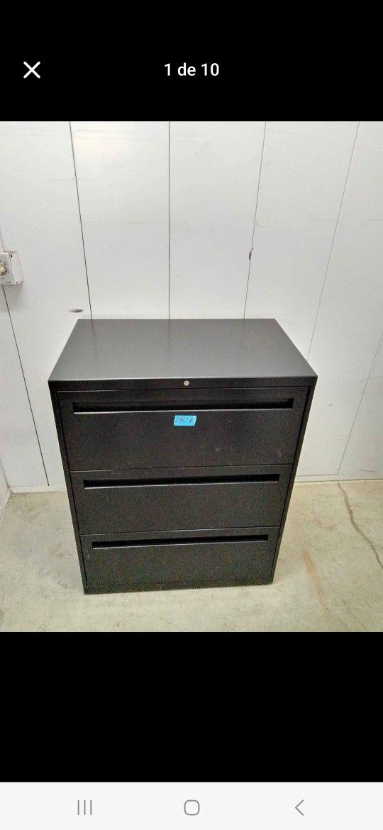 Metal File Cabinet Letter Or Legal Size With Key