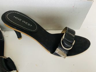 NEW In Box Nine West Buckle Heels $15