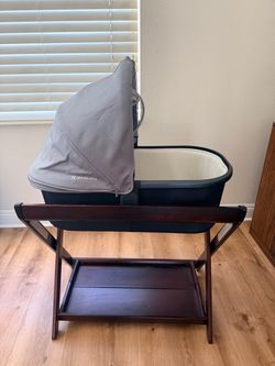 UPPAbaby Bassinet with Wooden Stand