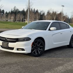 2016 DODGE CHARGER SE