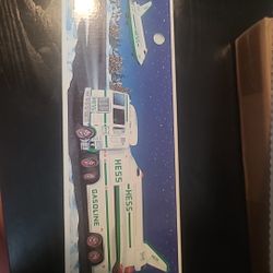 Vintage 1999 Hess Toy Truck & Space Shuttle with Satellite NEW IN THE BOX