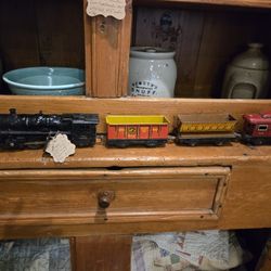Antique Marx Tin 4pc Wind Up Train Set