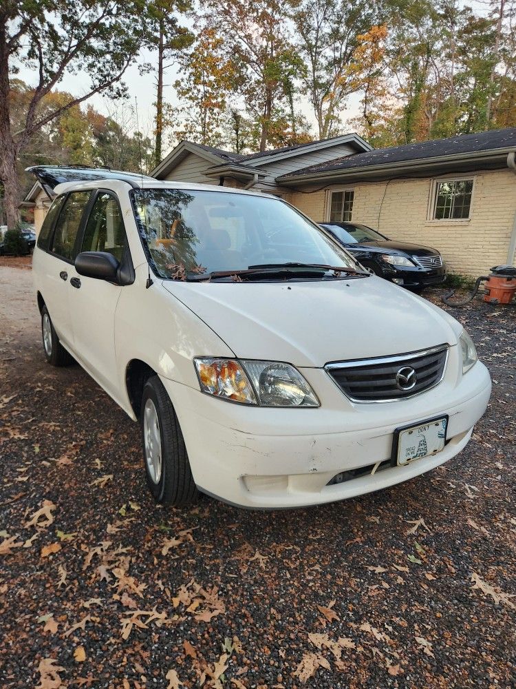 2000 Mazda MPV