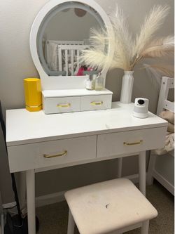 Small Makeup Vanity Table + 2 Nightstands