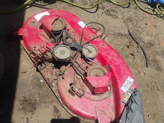 42 inch cut Toro RIDING MOWER DECK will also fit Cub cadet and yard machine mowers 100 cash firm