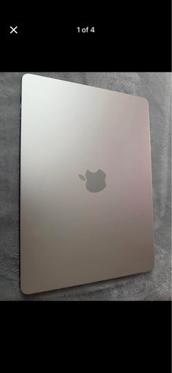 MacBook Air 13 inch M3 2024 starlight