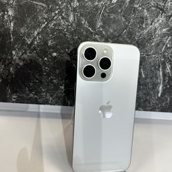 iPhone 15 Pro Max 256GB Unlocked