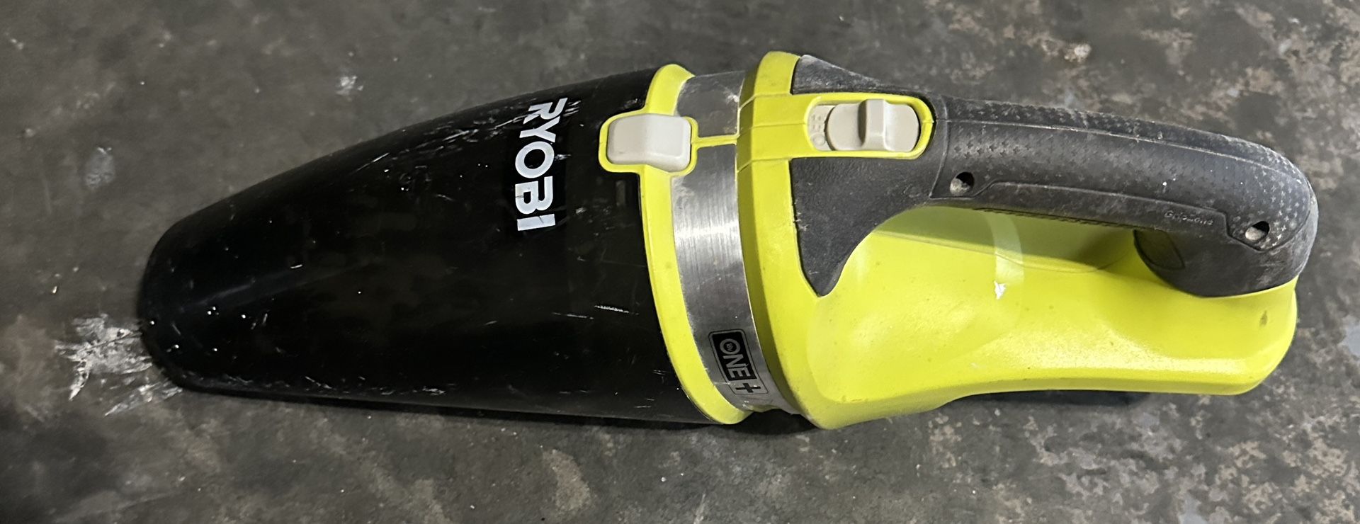 Ryobi P713 ONE+ 18-Volt Lithium Ion Cordless Hand Vacuum