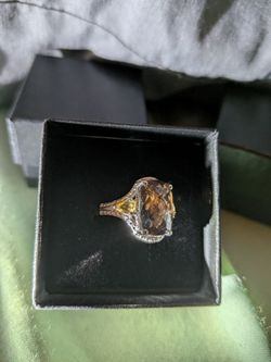 Smoky Quartz with 2 accent yellow citrine stone