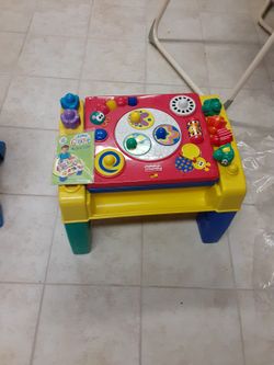 Learn And Froove Musical Table.from Fisher Price.
