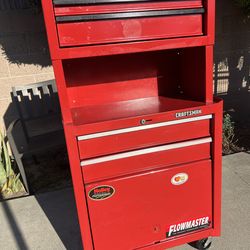Craftsman two-tier tool chest on wheels 🛞