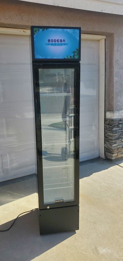 Bodega Beverage Cooler (Refrigerator)