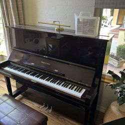 Schafer & Sons Upright Piano