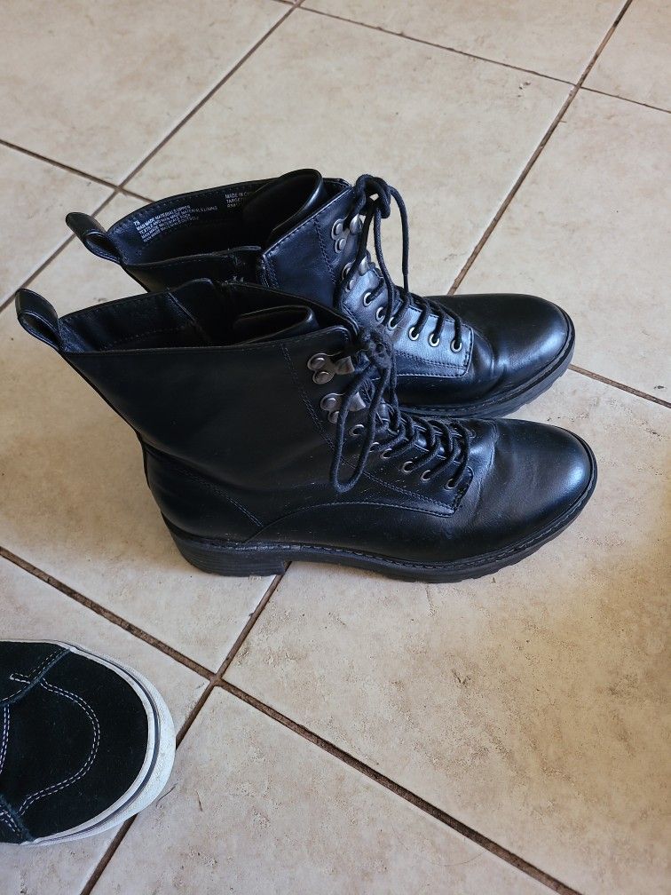 Black Boots Size 7.5 Military Style