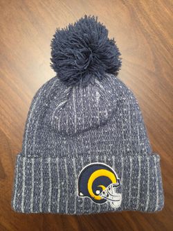 Women's Rams New Era beanie new without tags