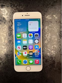 iPhone 8 (64GB, Unlocked) BH 84%