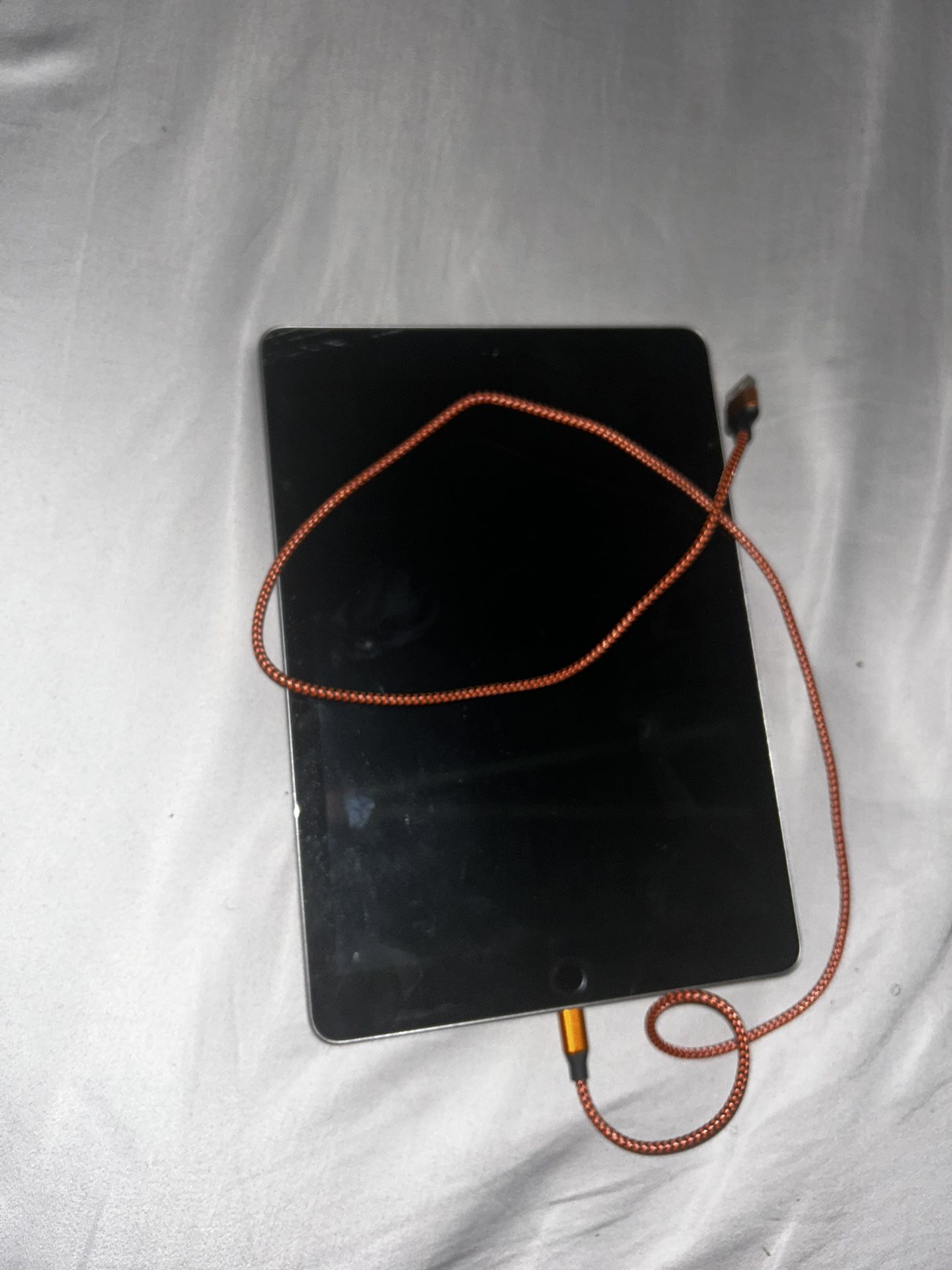 (iCloud Locked) iPad 6th Gen