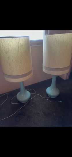 Vintage Mid-Century Modern Table Lamp