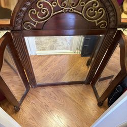 Bedroom’s Mirror 
