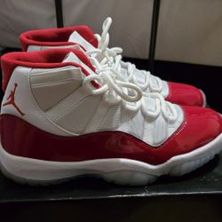 Air Jordan 11 CHERRY 