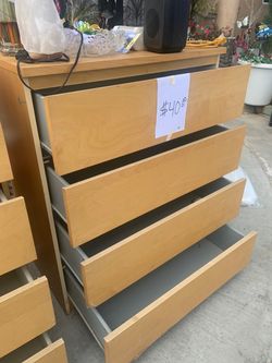 4 drawers dresser. Pending for Bert until tomorrow