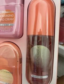 BCBG Refreshing Body Mist