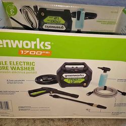 Greenworks 1700 PSI Electric Pressure Washer – Full Kit + Original Box – Lexington Pickup