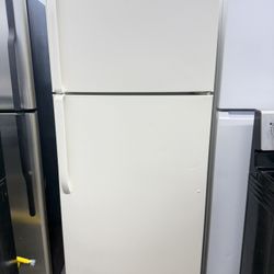GE  Refrigerator 28 Inches 