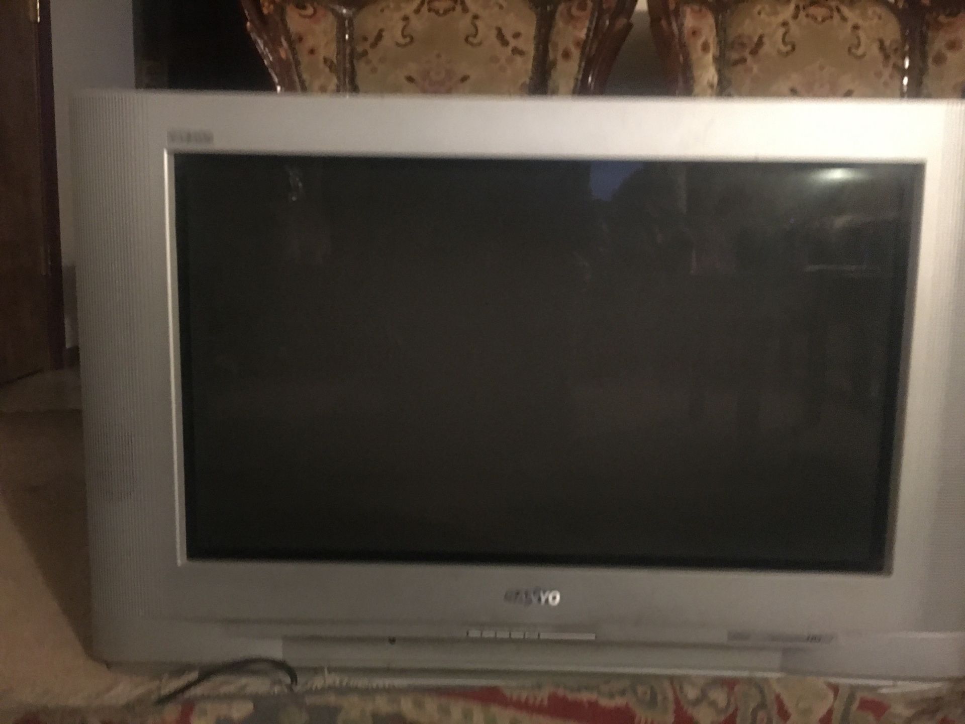 Used TV ,32 inches excellent condition HD