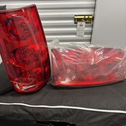2011 Yukon Tail Lights