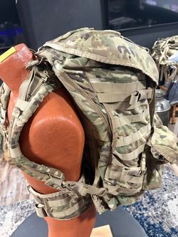 USGI MOLLE 4000 Rucksack OCP Complete w/ Frame Excellent Condition