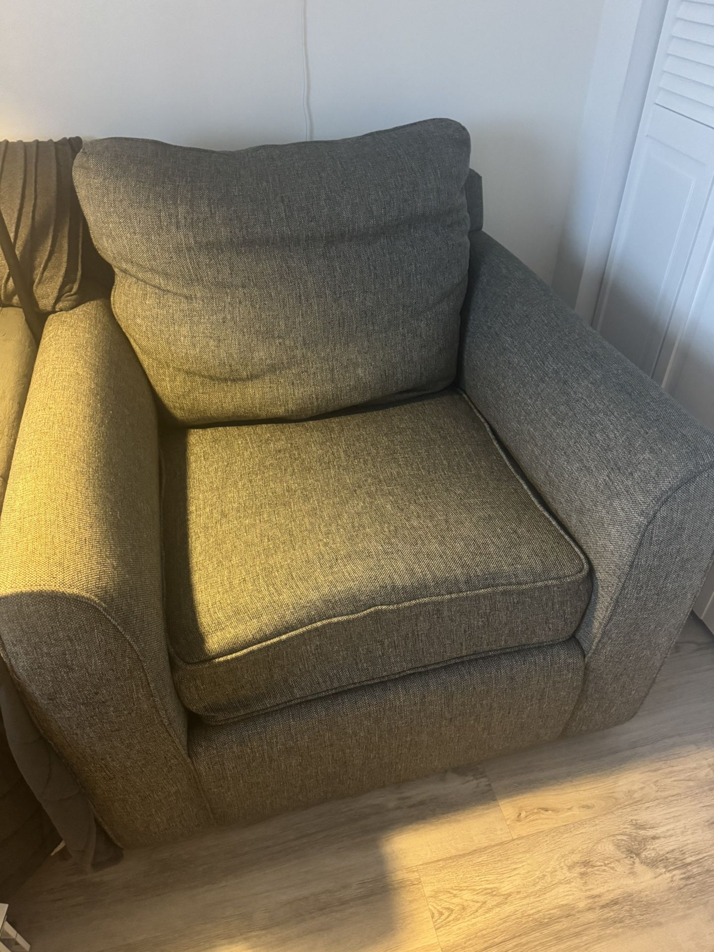 Gray City Furniture Arm Chair