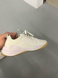 Clove White Sneakers / Nursing Shoes – Women’s 5.5