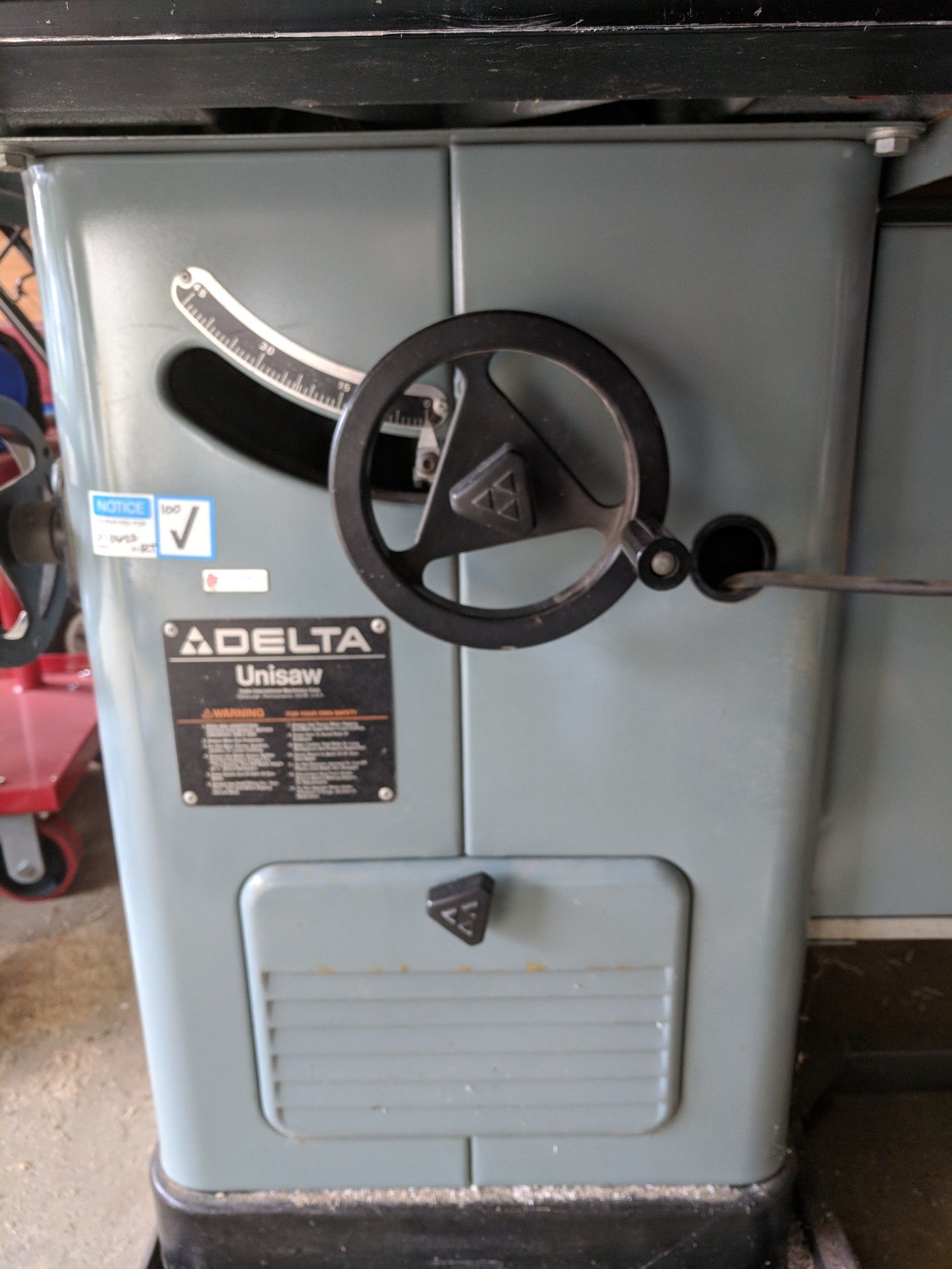 5 HP Delta Unisaw with Heavy Duty base, Long Extension Router Table and