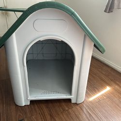 Medium Size Dog House 