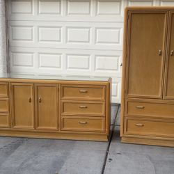 Thomasville “The Scenario” Contemporary Coasta Dresser Set – Glass Tops + Tri-Fold Mirror