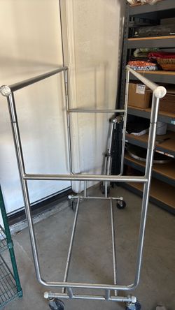2 DOUBLE CLOTHING RACKS