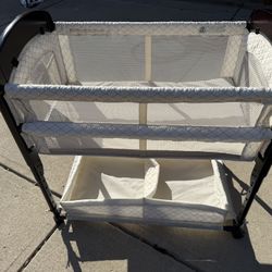 Baby Bedside Sleeper Crib/Bassinet