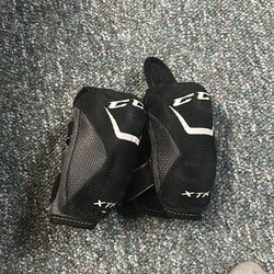 CCM Hockey Elbow Pads Jr Small